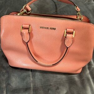 Michael Kors Coral hand bag